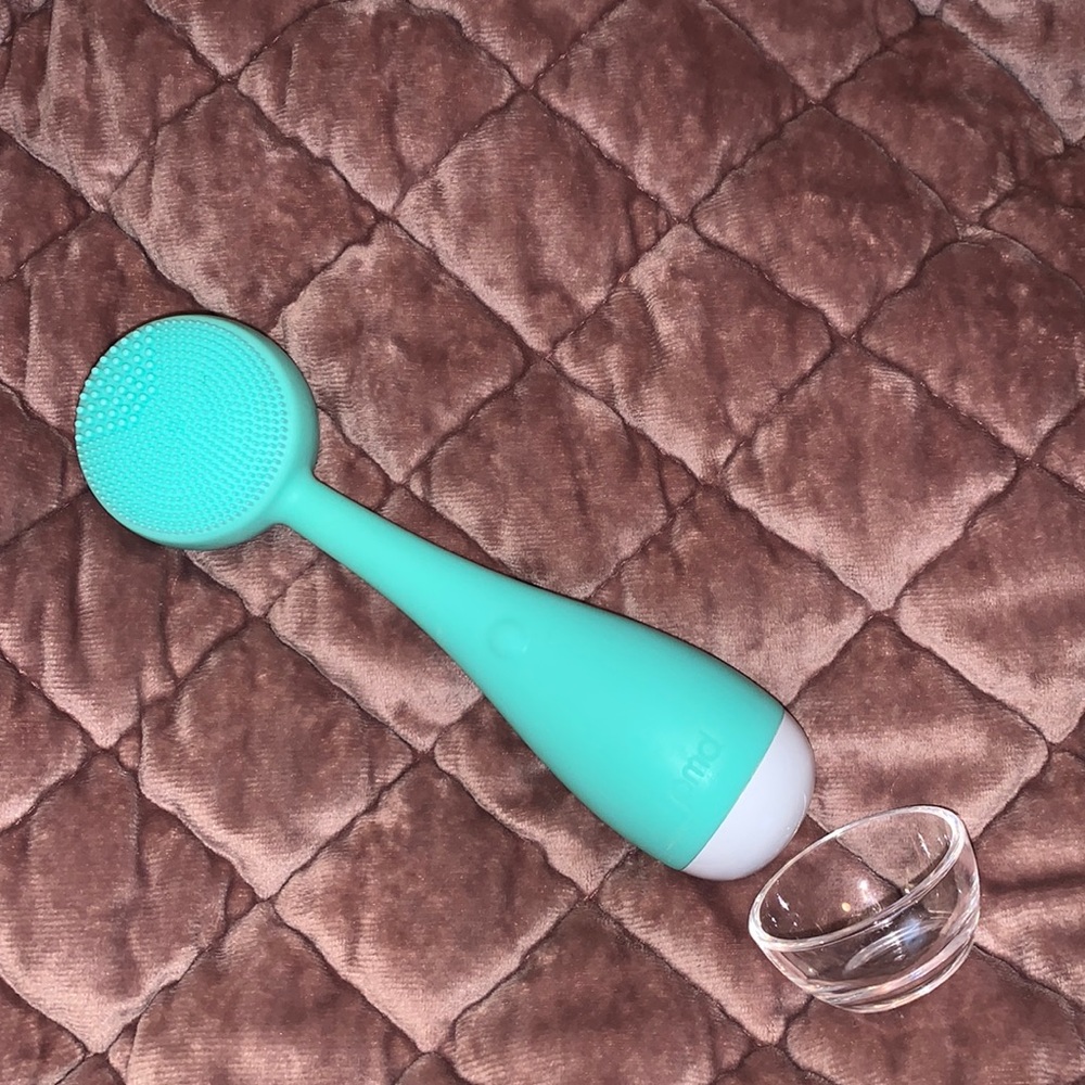 PMD Teal clean smart facial cleansing device